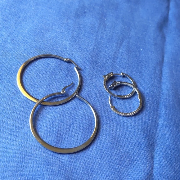 Earring lot! - Picture 1 of 3